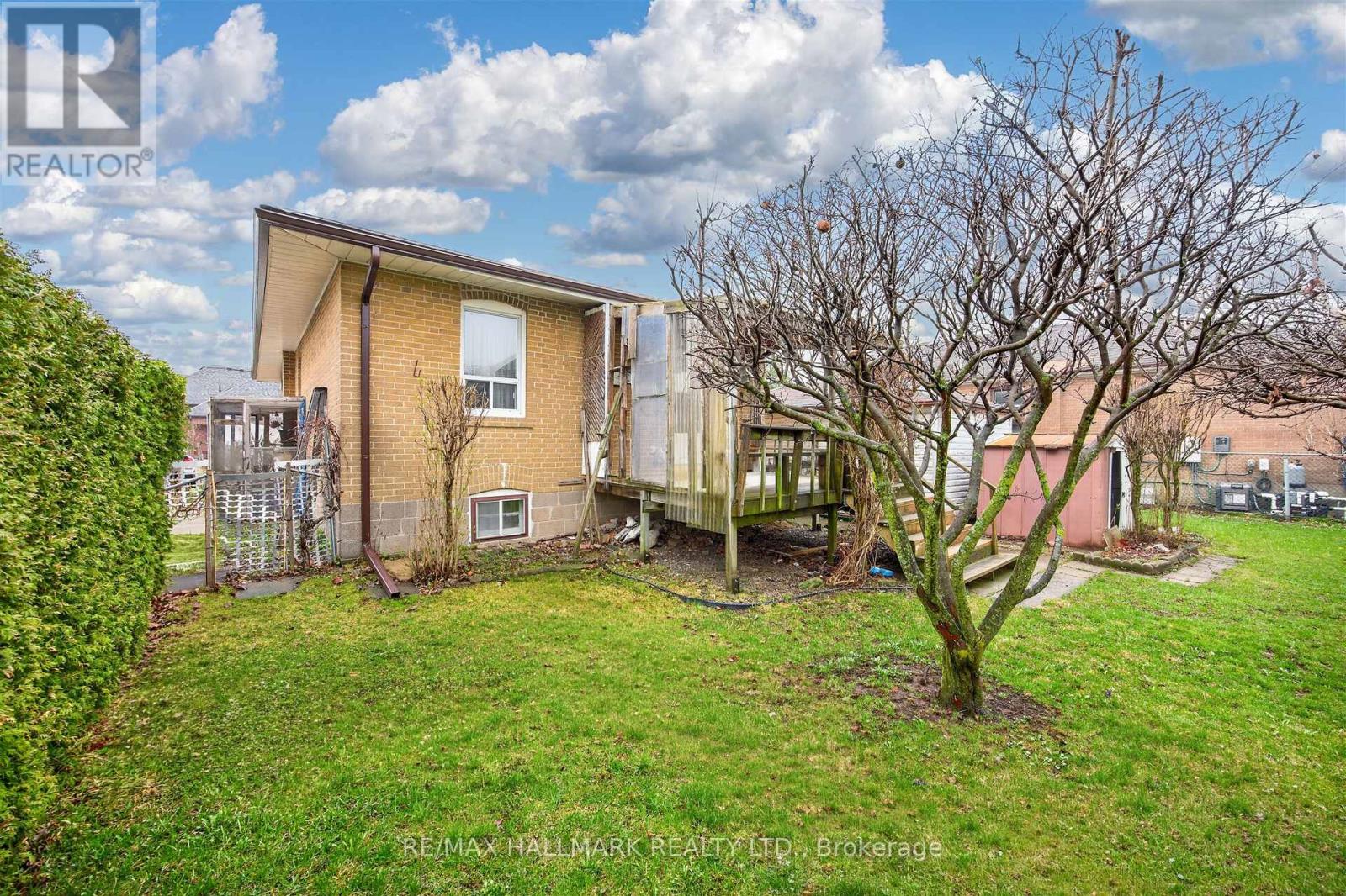 50 DORKING CRESCENT - 39