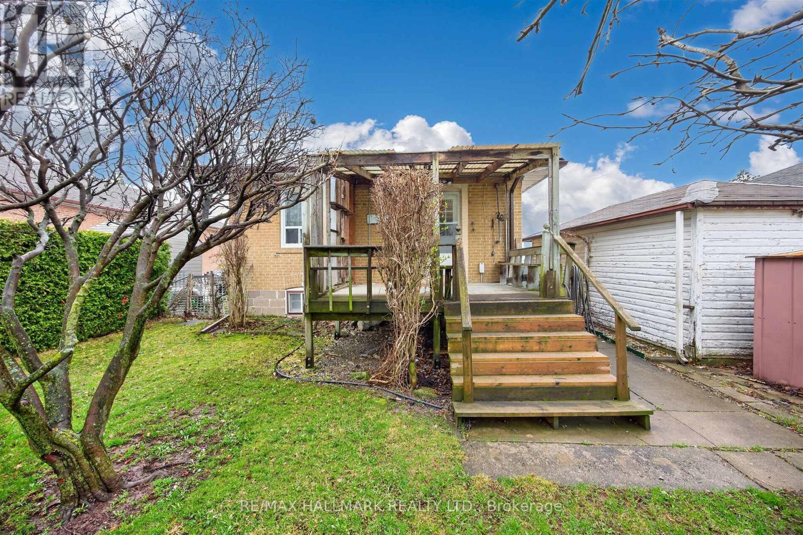 50 DORKING CRESCENT - 40