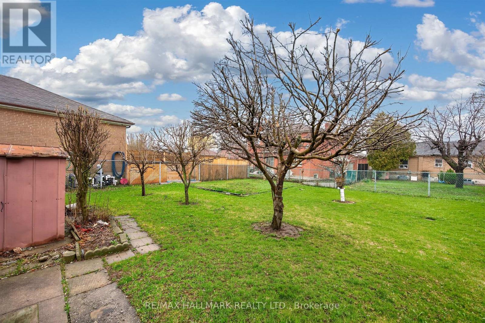 50 DORKING CRESCENT - 44