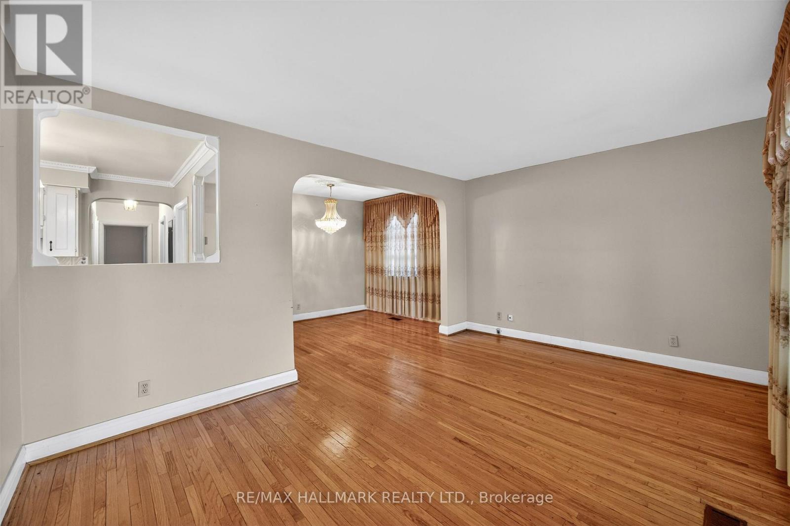 50 DORKING CRESCENT - 8