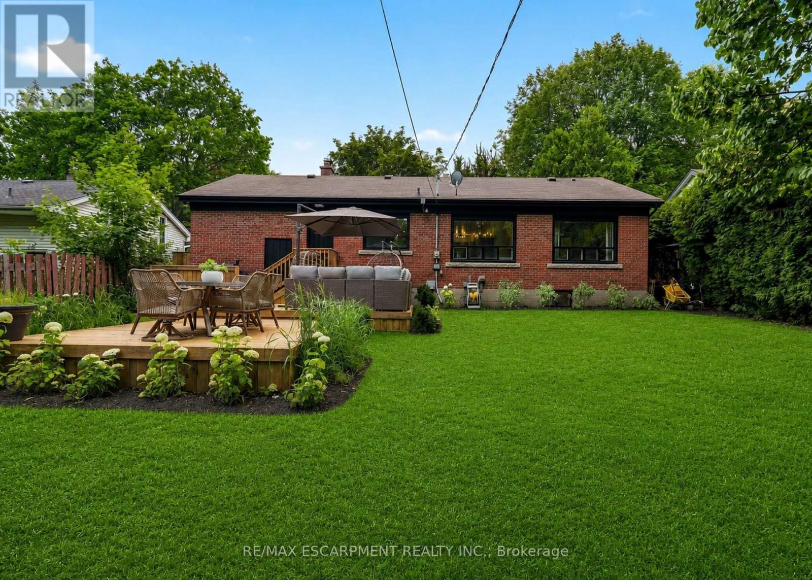 271 LINDEN AVENUE - 22