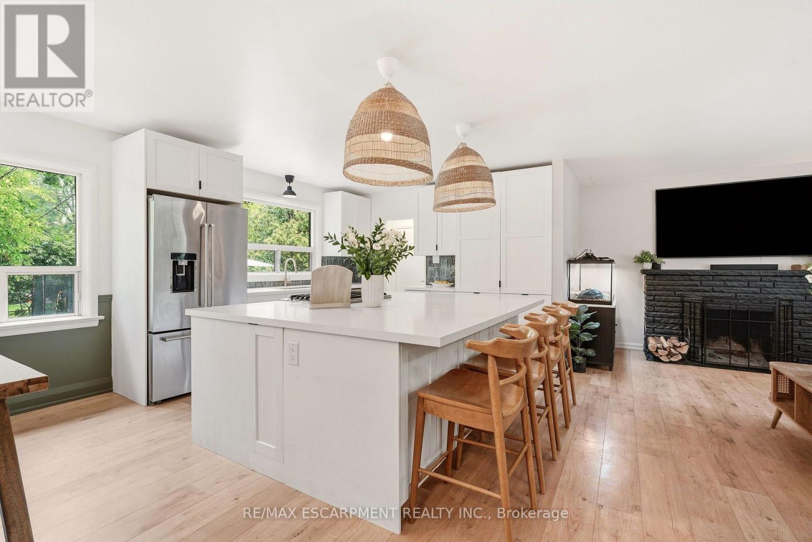 271 LINDEN AVENUE - 9