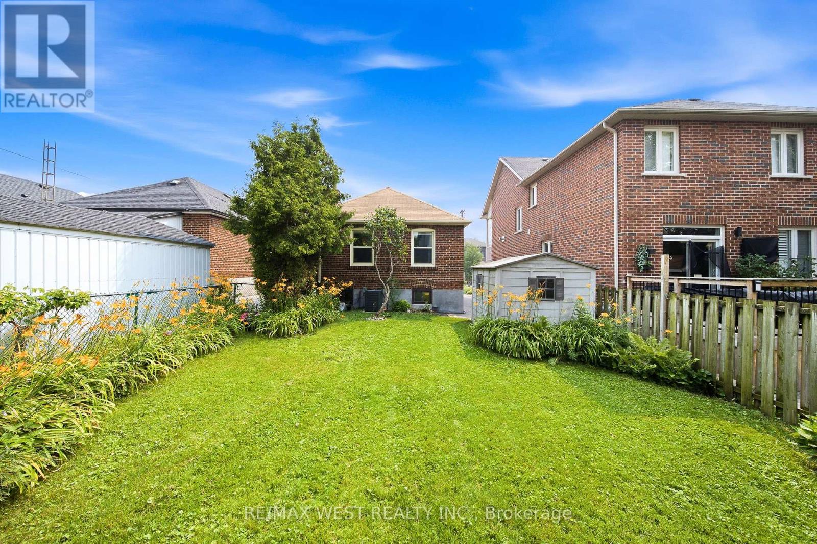 28 ALDGATE AVENUE - 14
