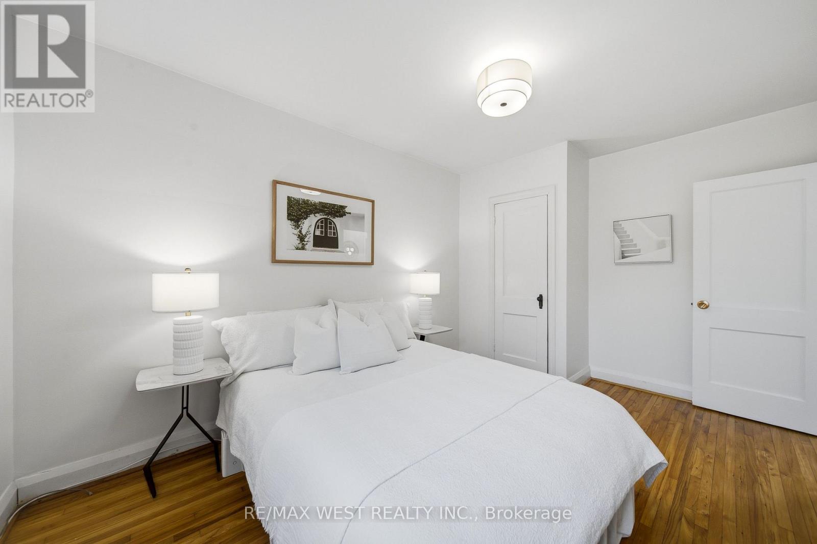 28 ALDGATE AVENUE - Image 8