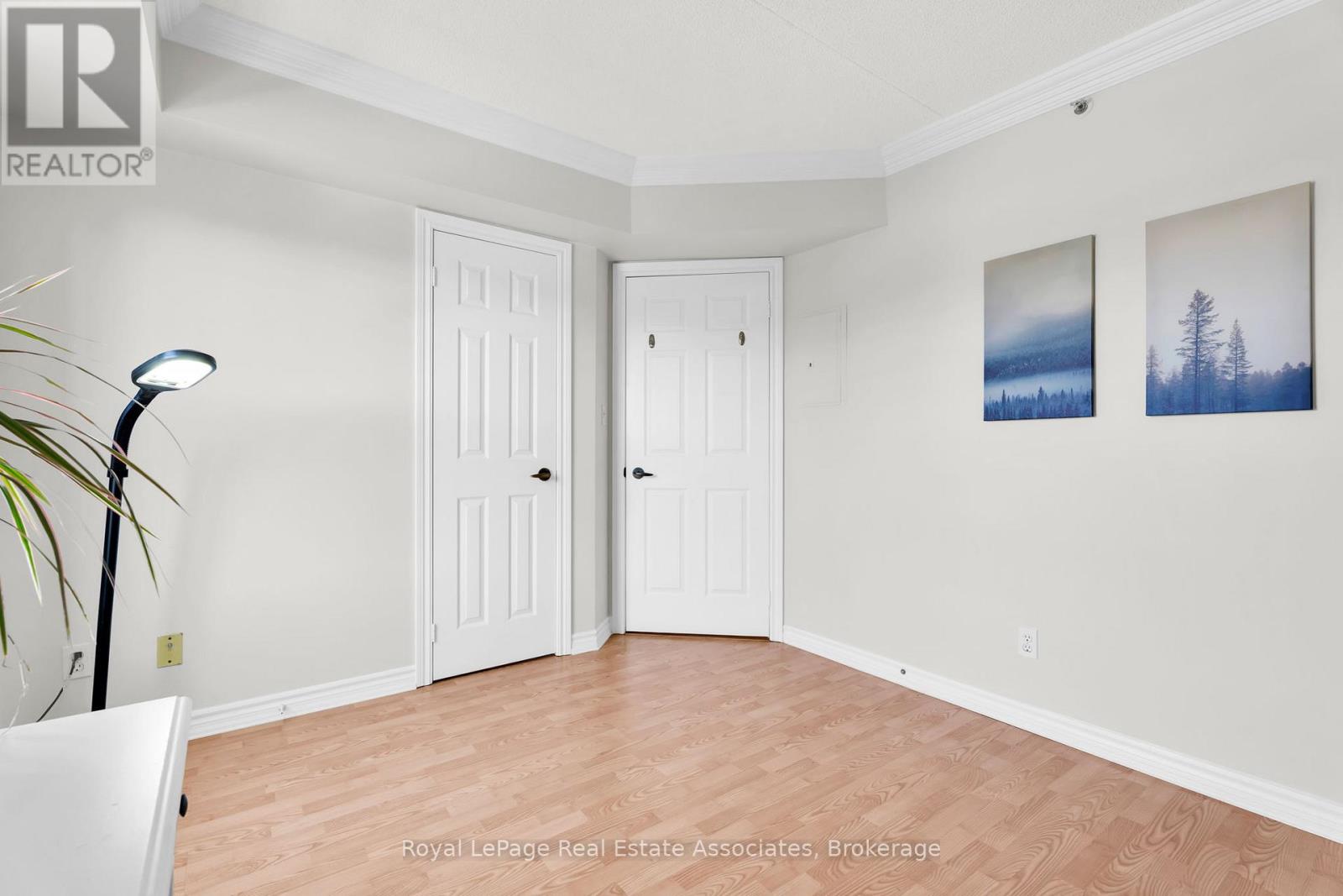 #311 4003 KILMER DRIVE - 26