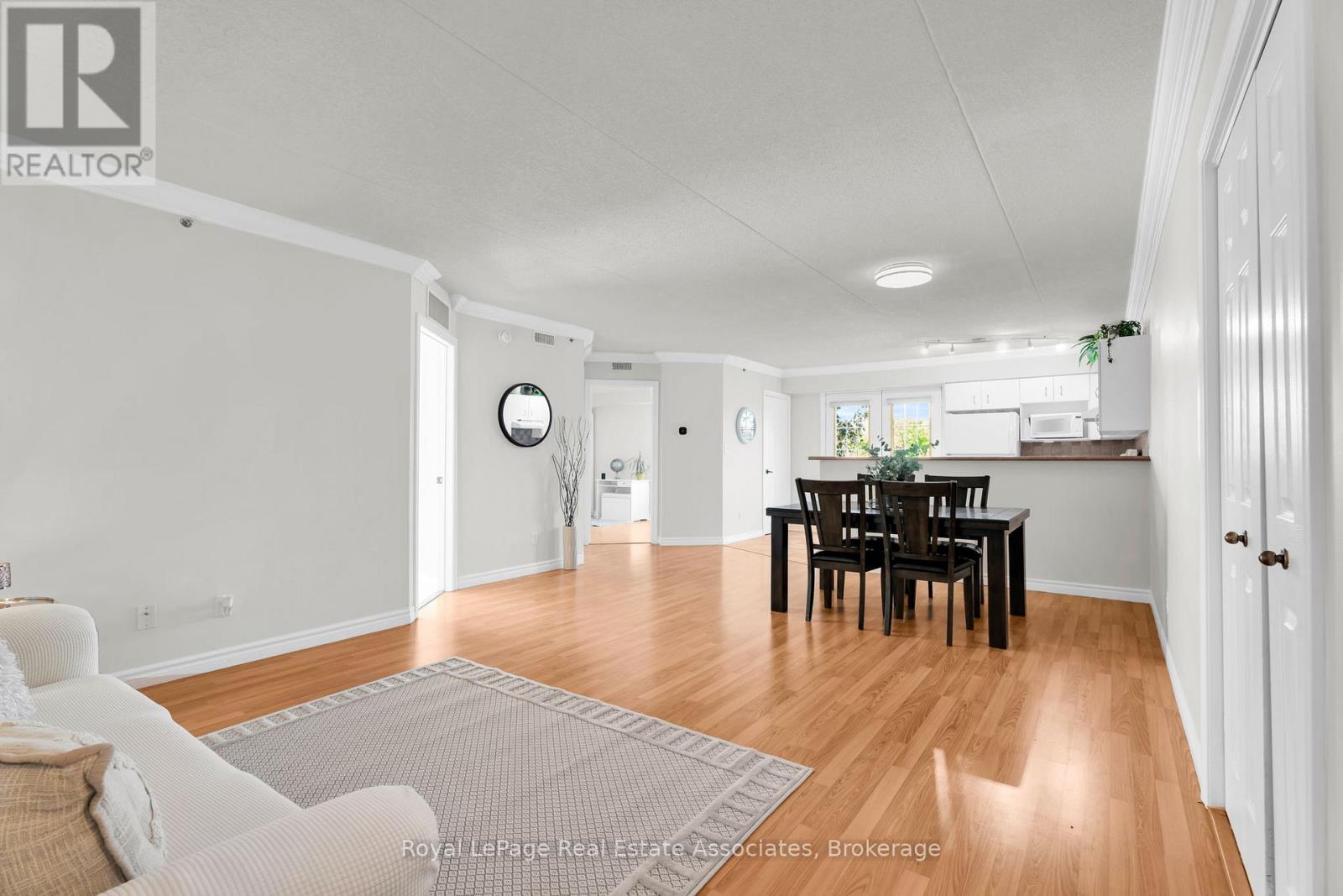 #311 4003 KILMER DRIVE - 9