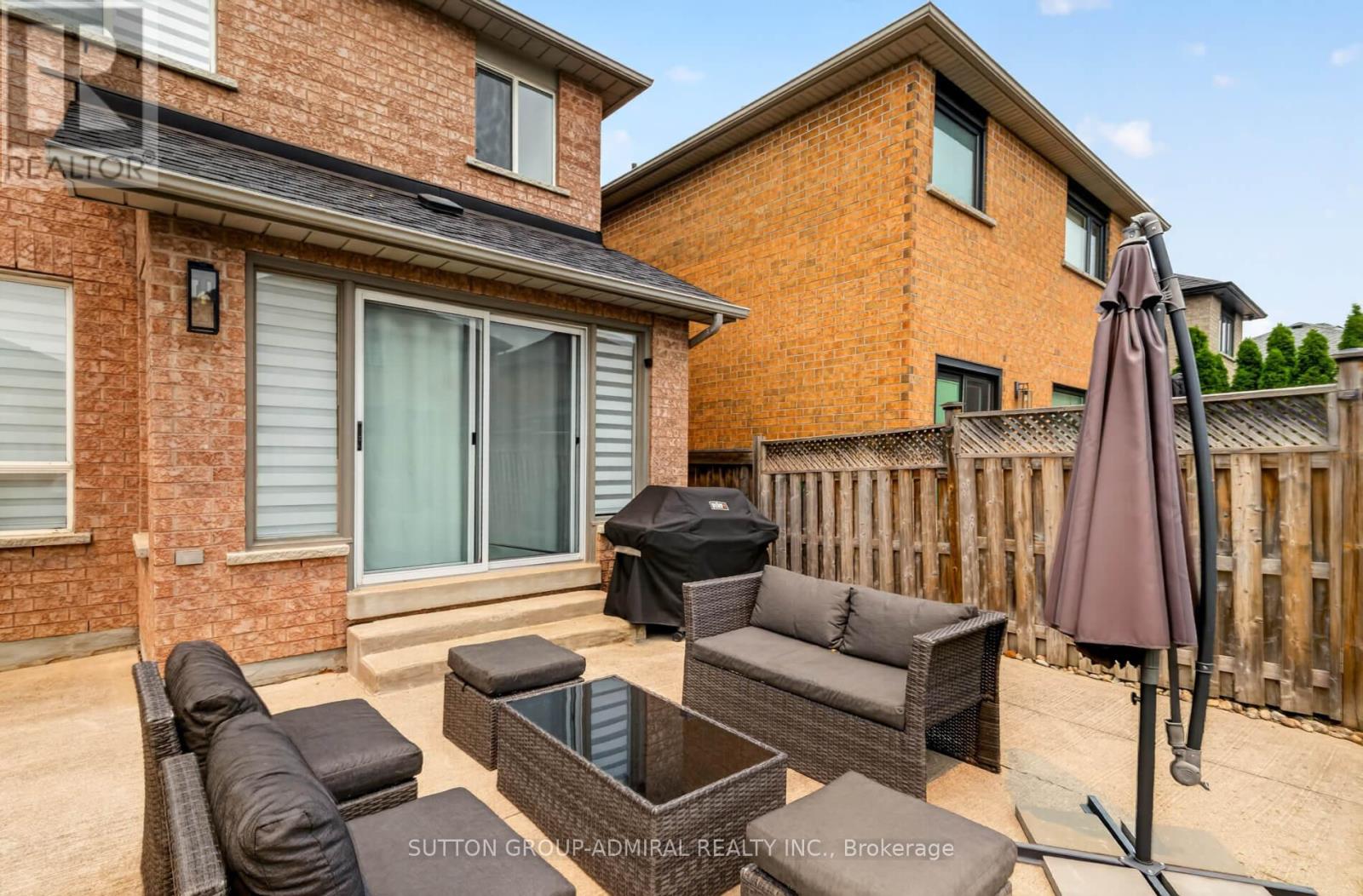 7 EMILY CARR CRESCENT - 28