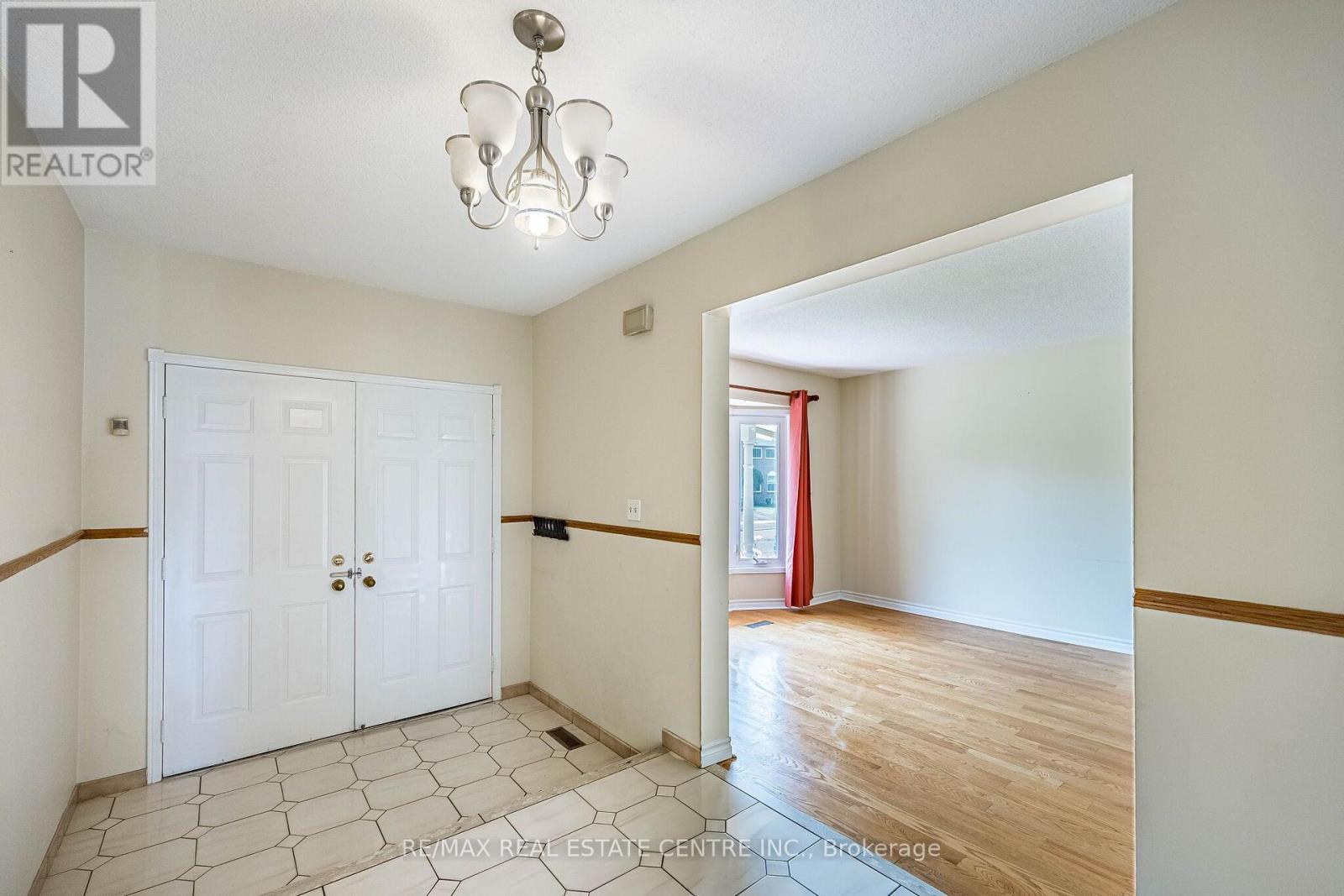 42 LAFLEUR COURT - Image 4