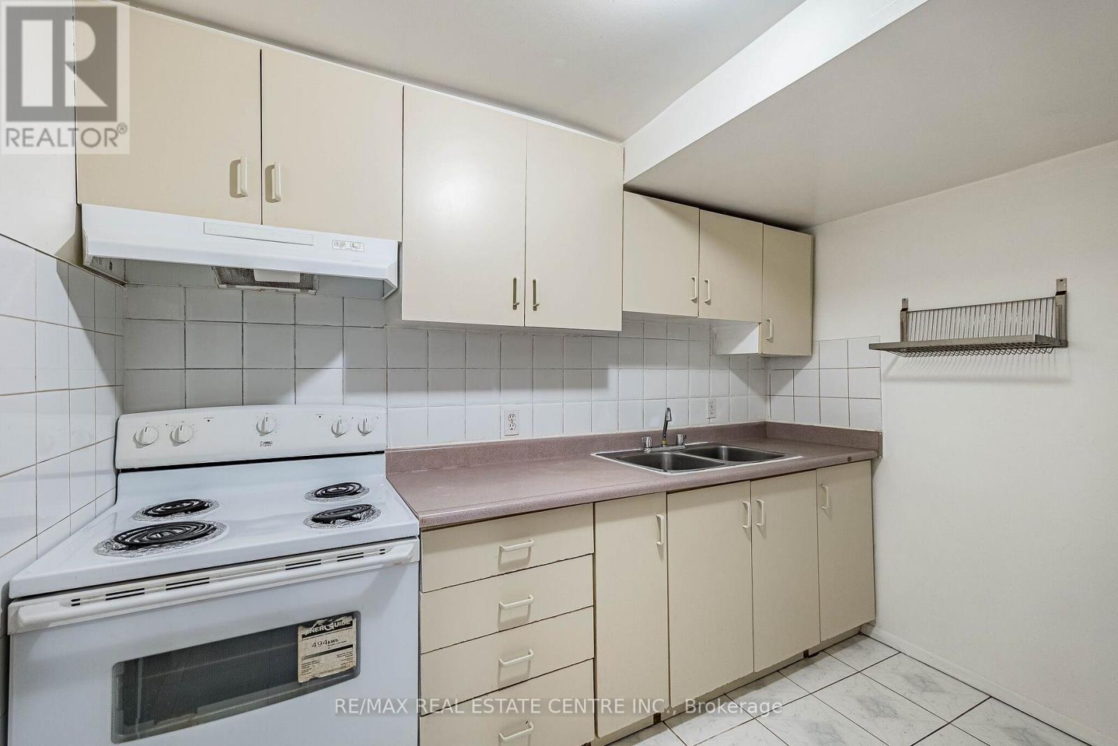 42 LAFLEUR COURT - Image 37