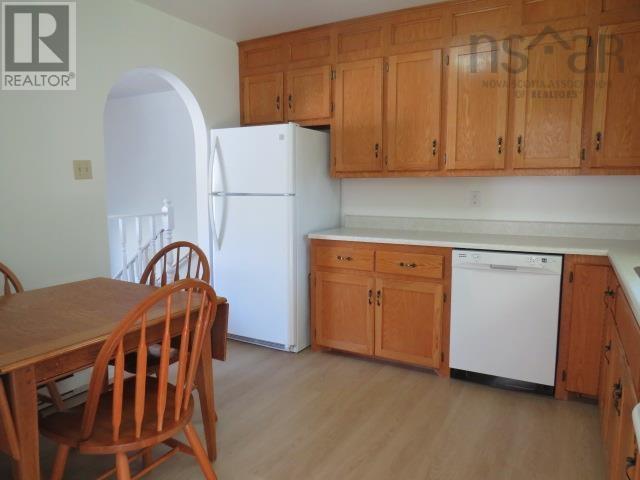 102 Pondicherry Crescent - 10
