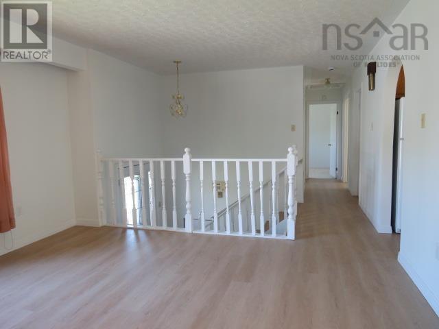 102 Pondicherry Crescent - 6