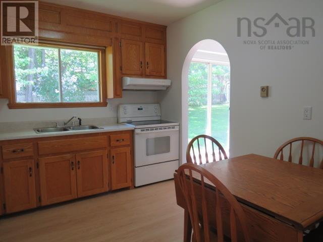 102 Pondicherry Crescent - 8