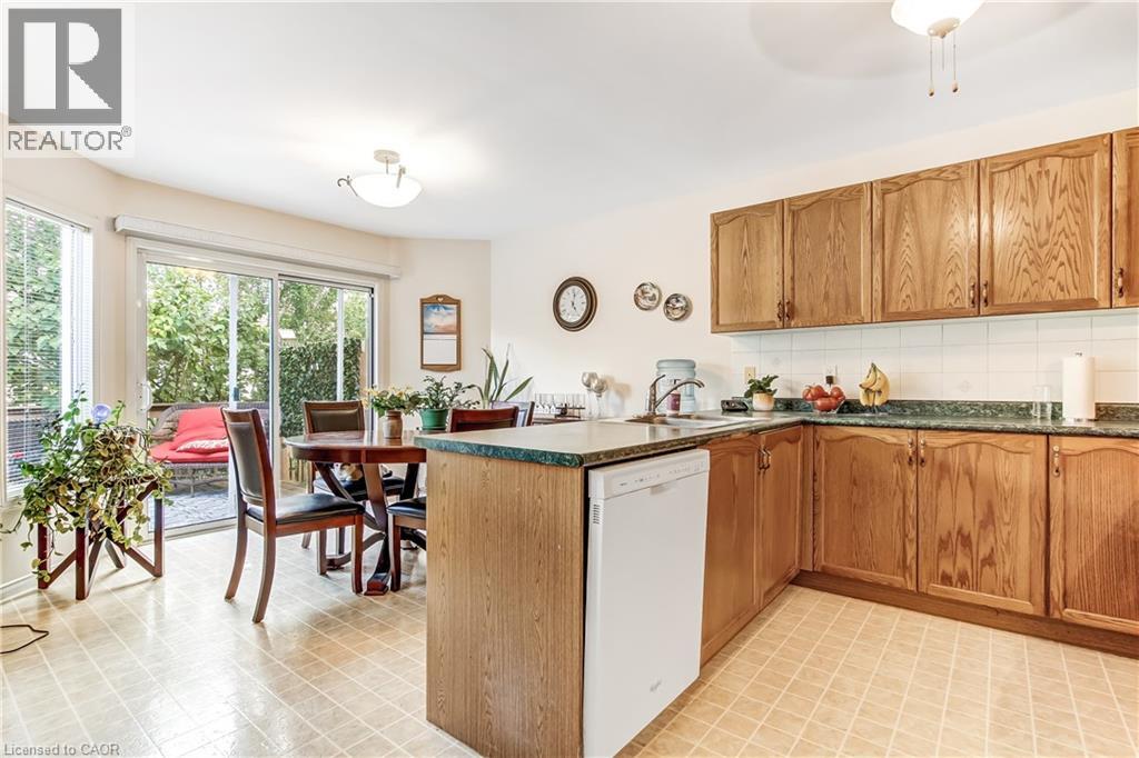 5 WALSINGHAM Drive - 13