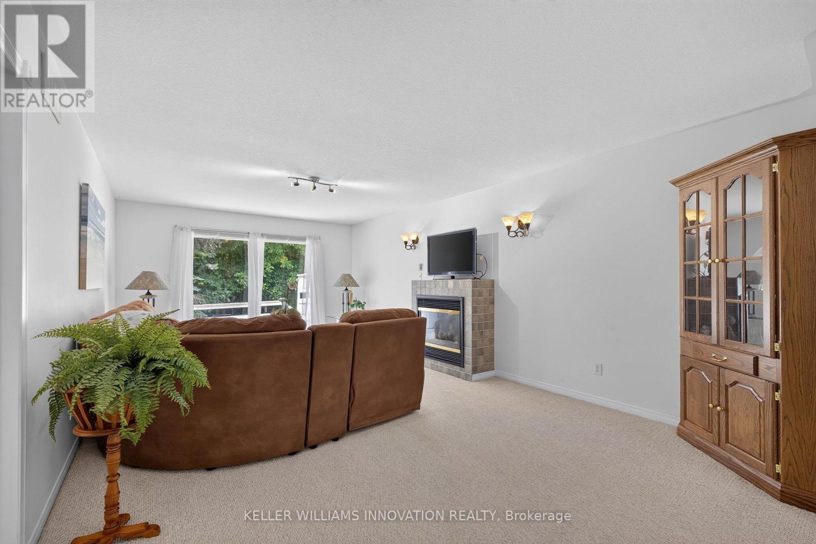 95 TOVELL DRIVE - 19