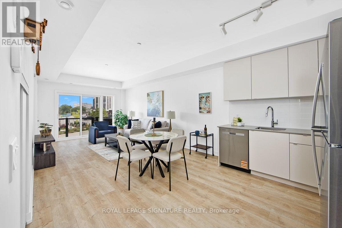 #205C 16 MELBOURNE AVENUE - Image 15