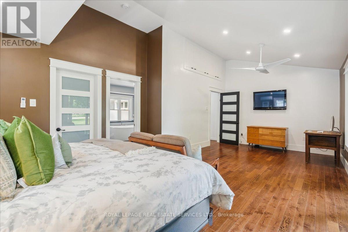 62 WINDEMERE ROAD - 18
