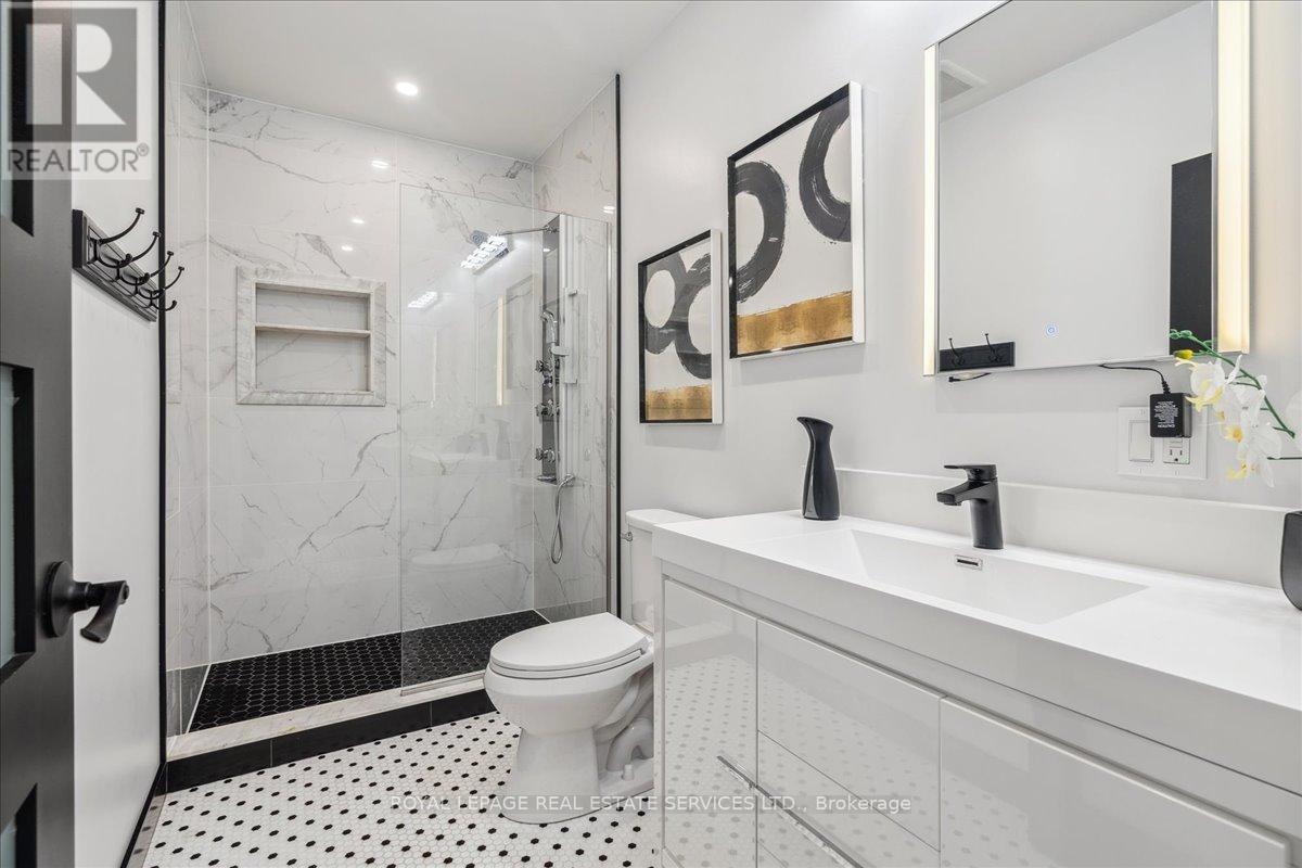 62 WINDEMERE ROAD - 26