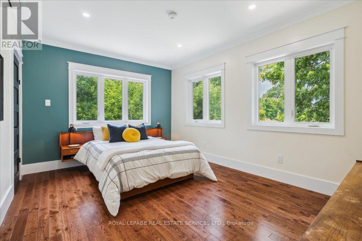 62 WINDEMERE ROAD - 28