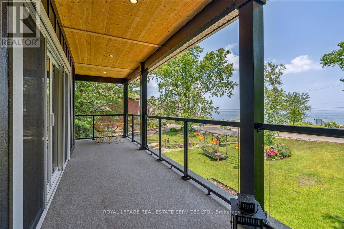 62 WINDEMERE ROAD - 32