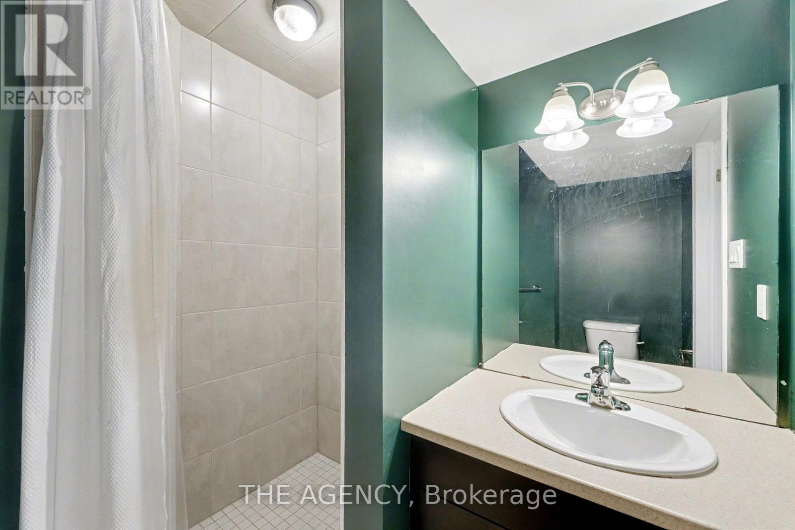 #59 112 N CENTRE ROAD - 31