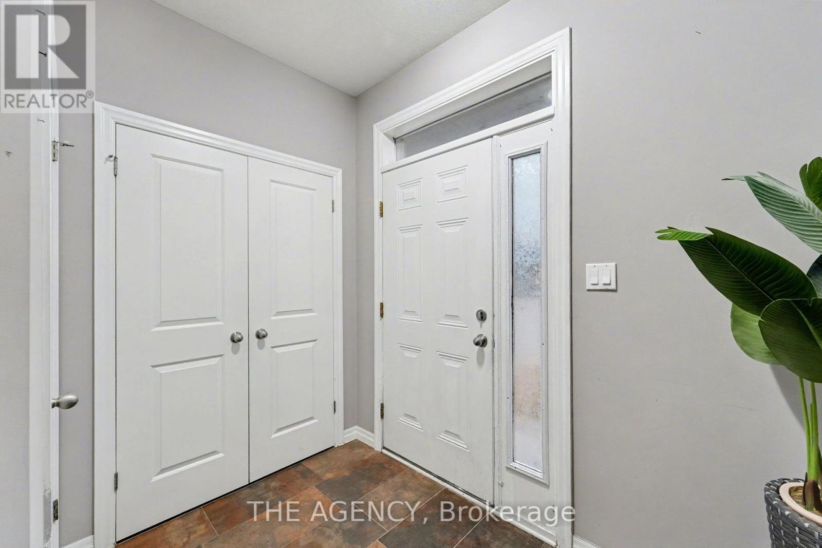 #59 112 N CENTRE ROAD - 4
