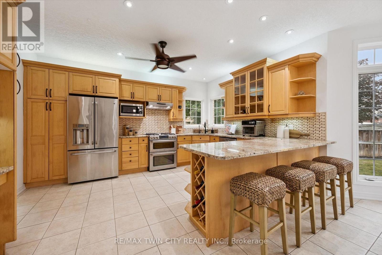 608 BLUENOSE CRESCENT - 13