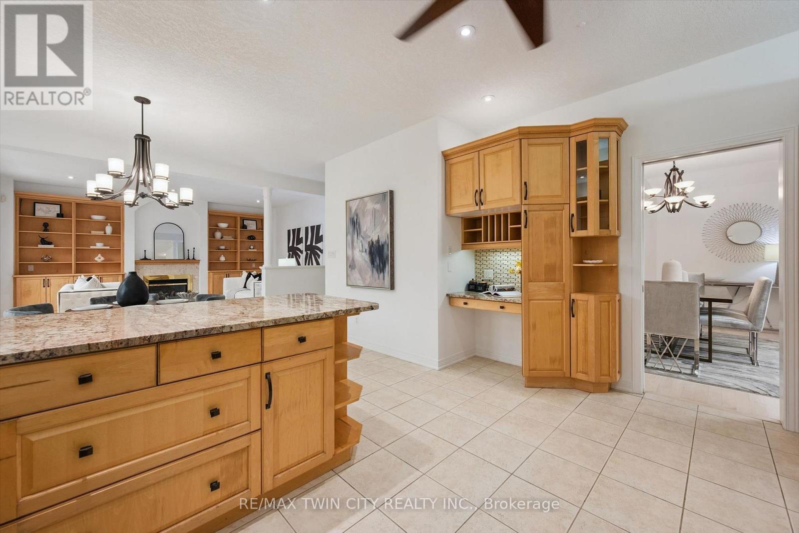 608 BLUENOSE CRESCENT - 16