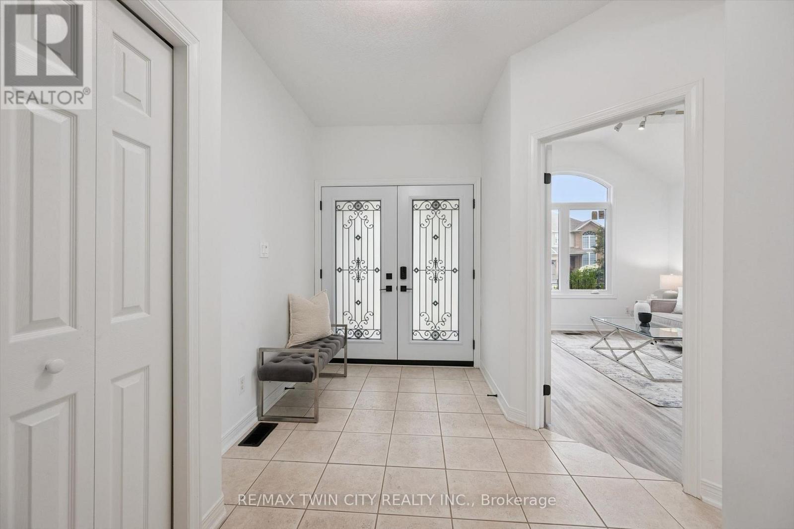608 BLUENOSE CRESCENT - 2