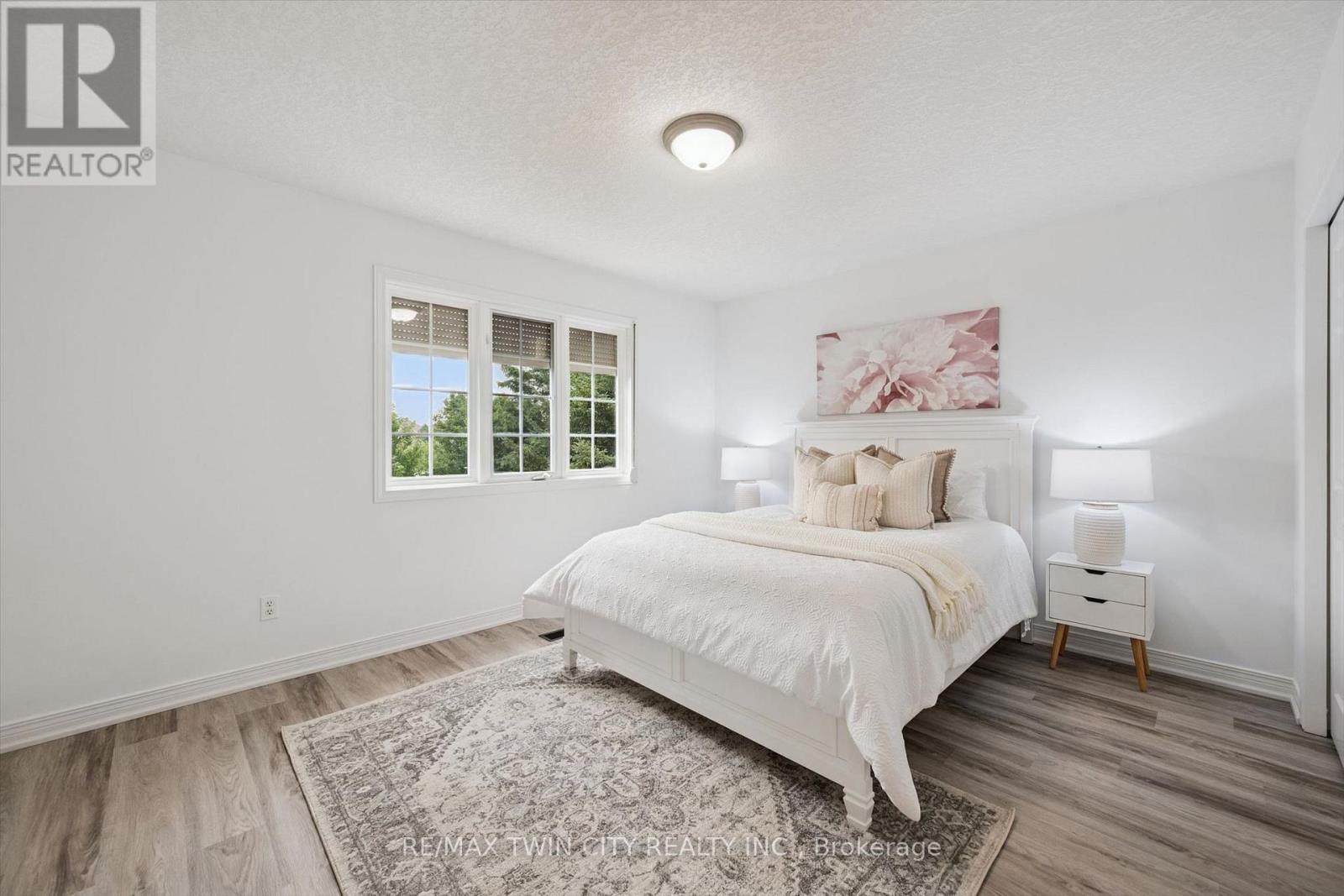 608 BLUENOSE CRESCENT - 27