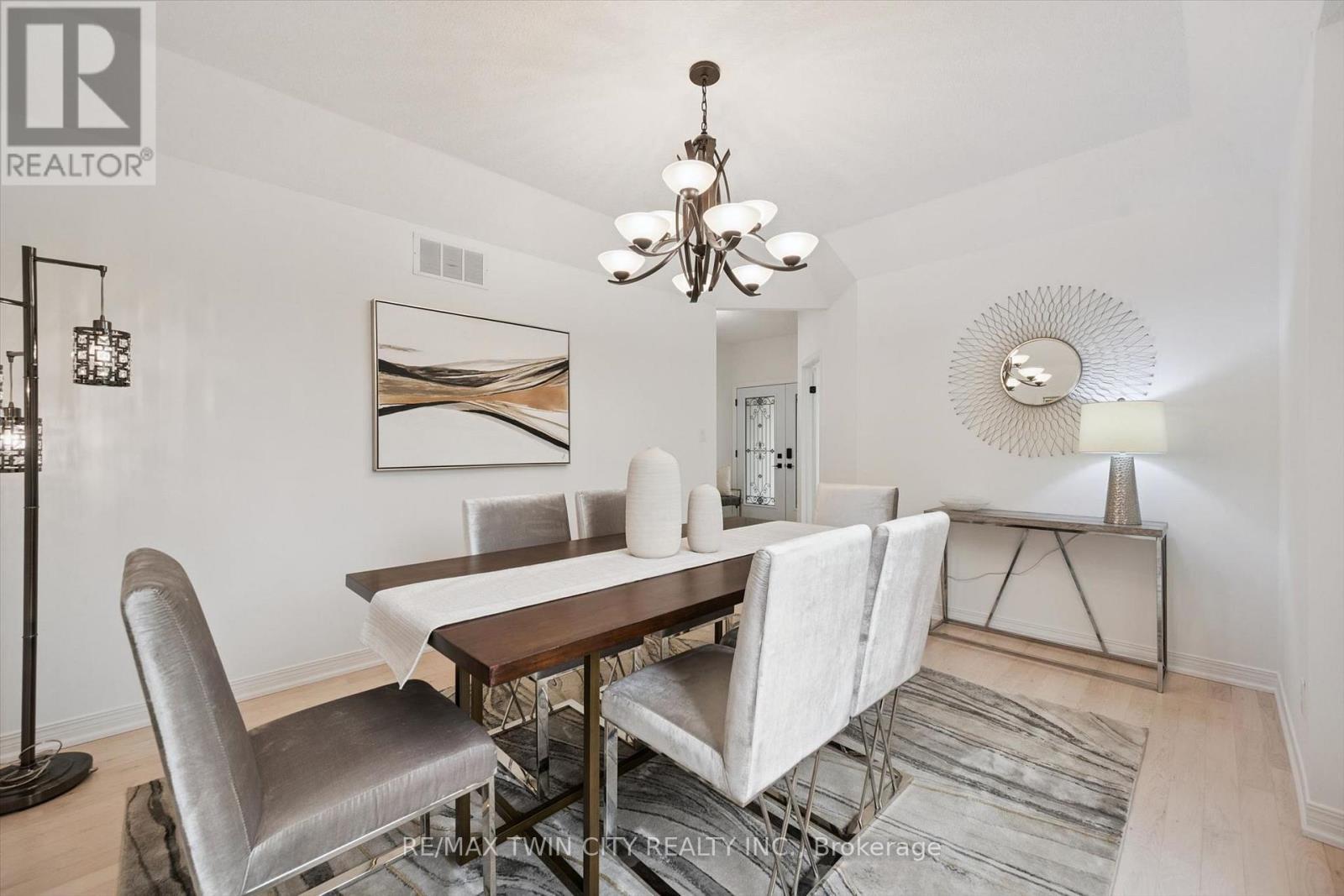 608 BLUENOSE CRESCENT - 7