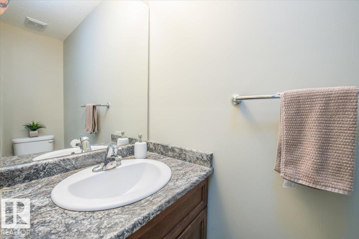 10412 99 ST - Image 14