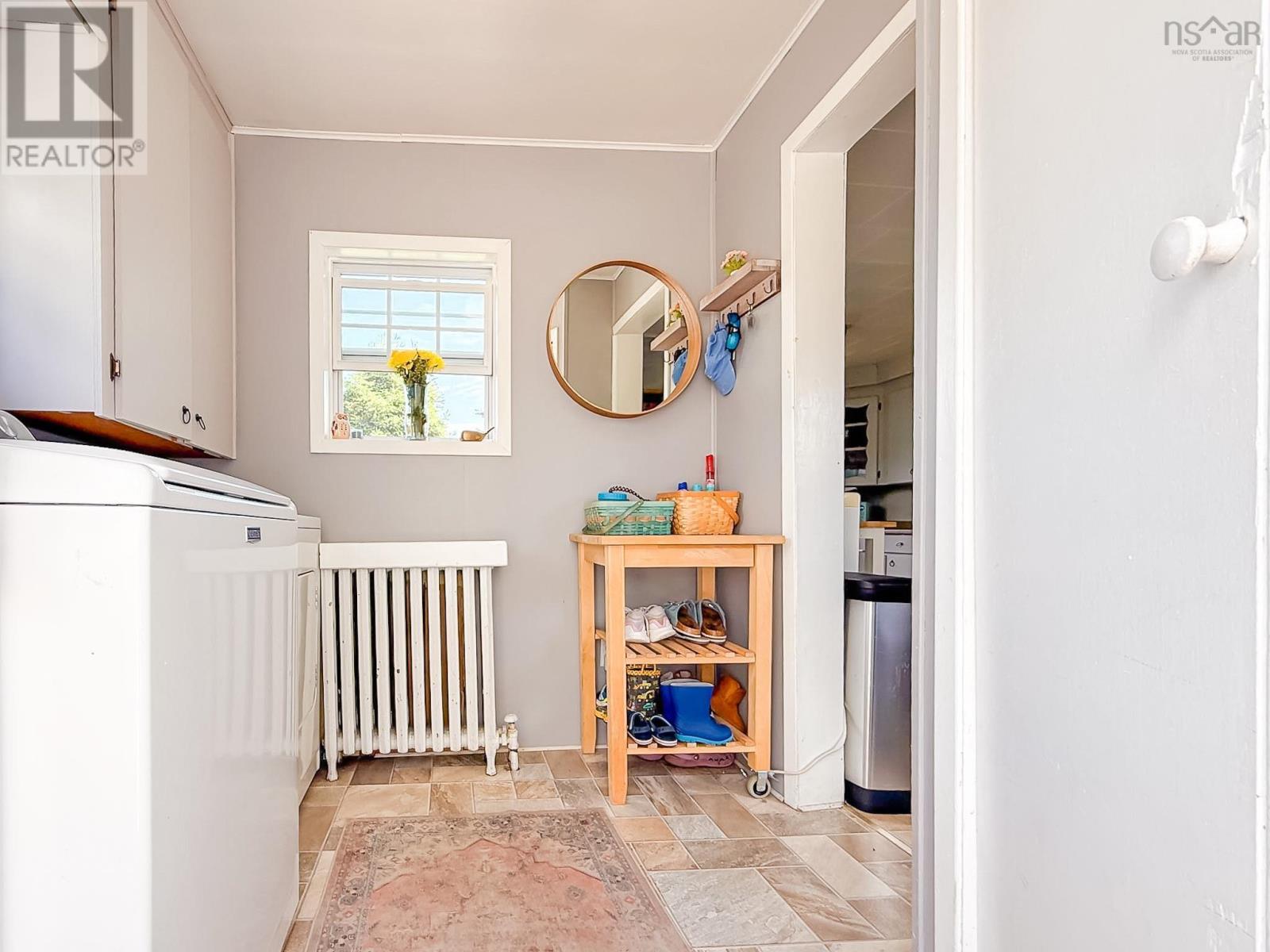 323 Patrick Street - 22
