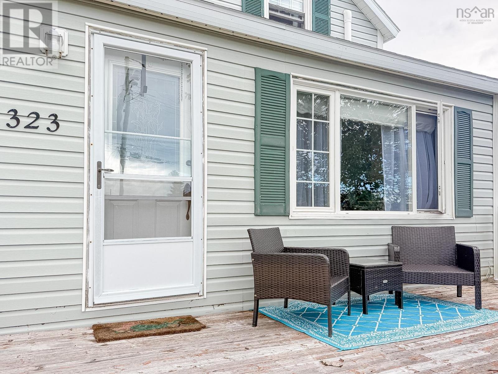 323 Patrick Street - 7