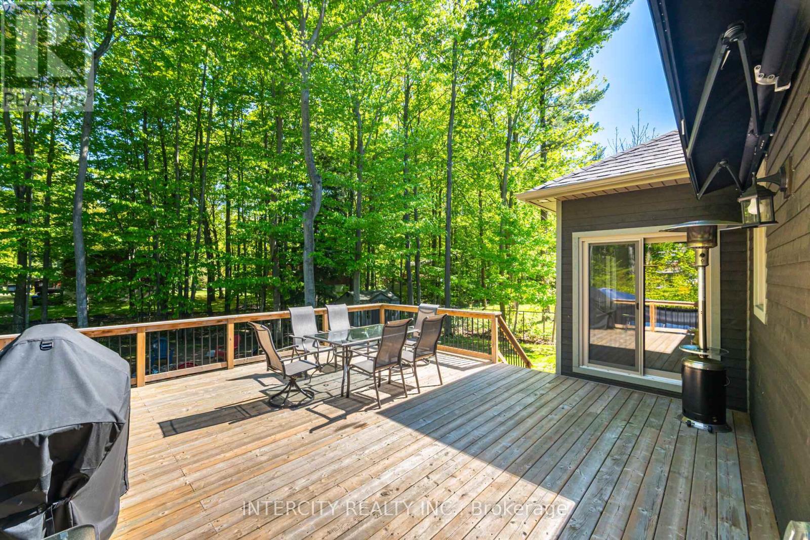 41 TALL PINES DRIVE - 27
