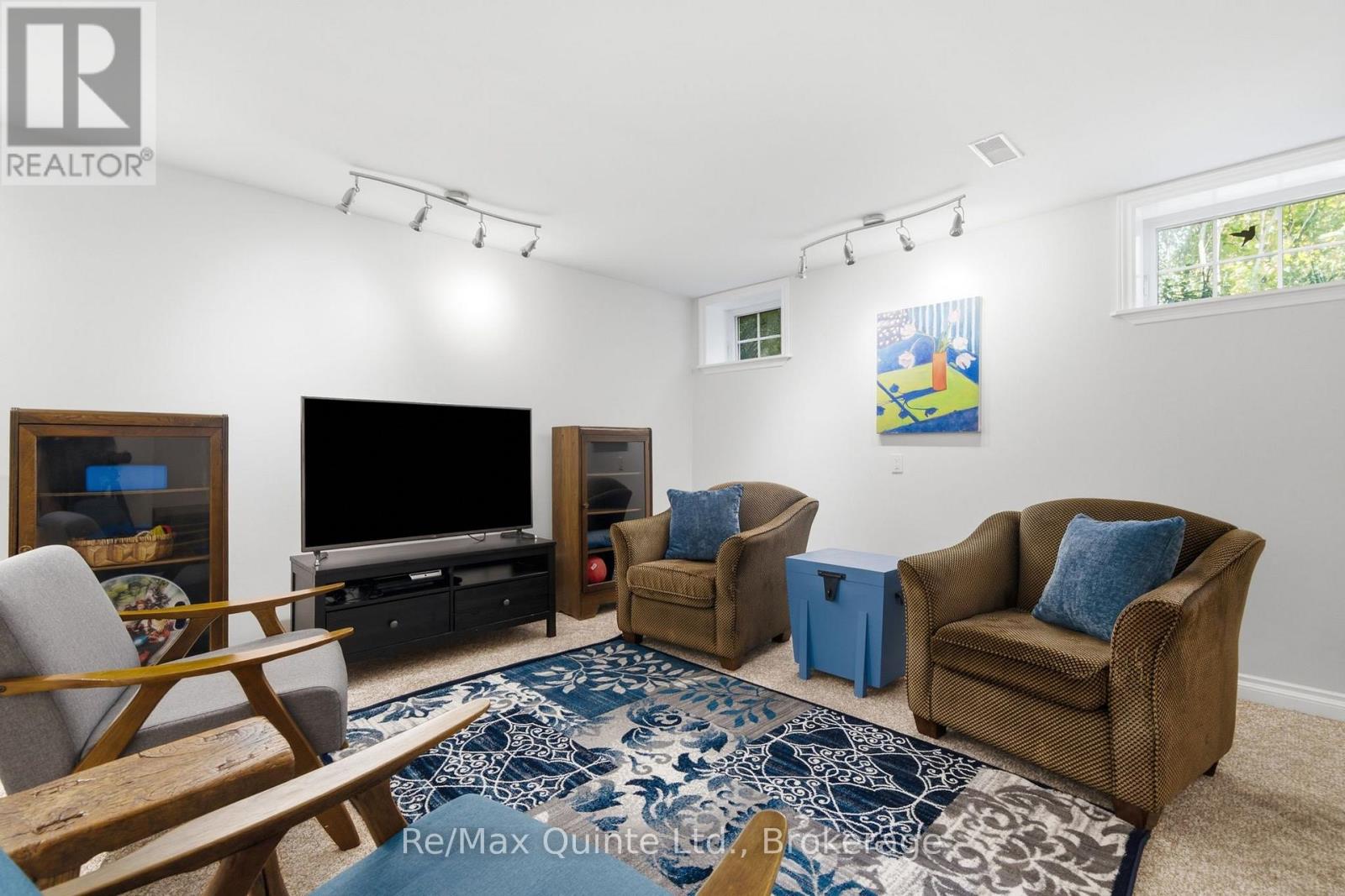 99 TOWNSEND ROAD - Image 36