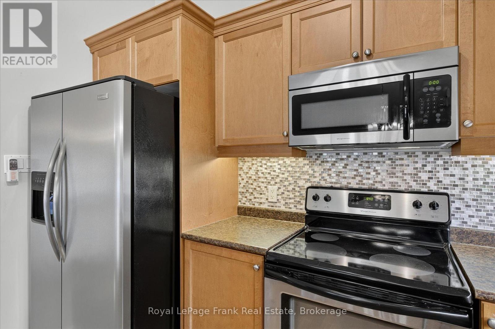 #49 60 VILLAGE CRESCENT - Image 15