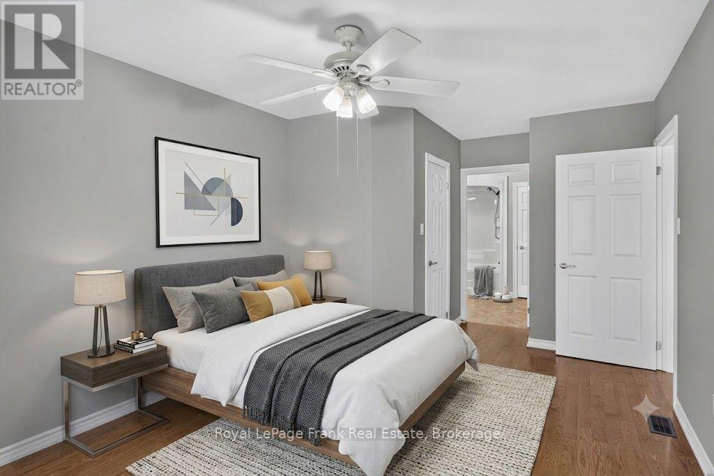 #49 60 VILLAGE CRESCENT - 25