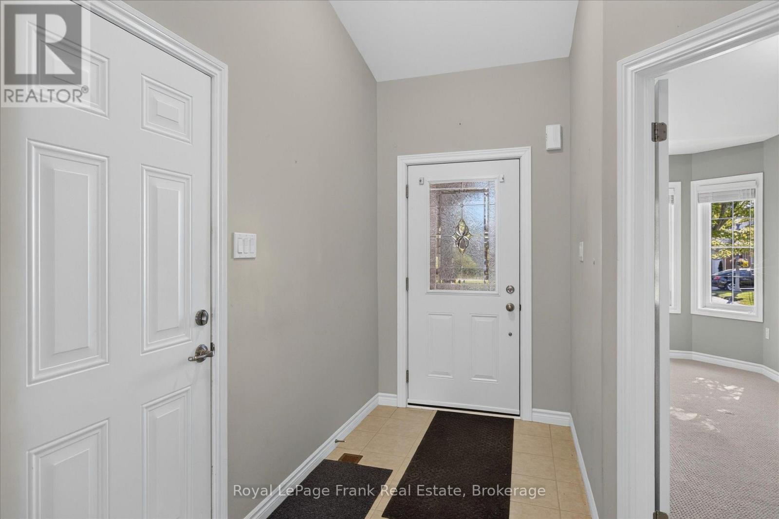 #49 60 VILLAGE CRESCENT - Image 3