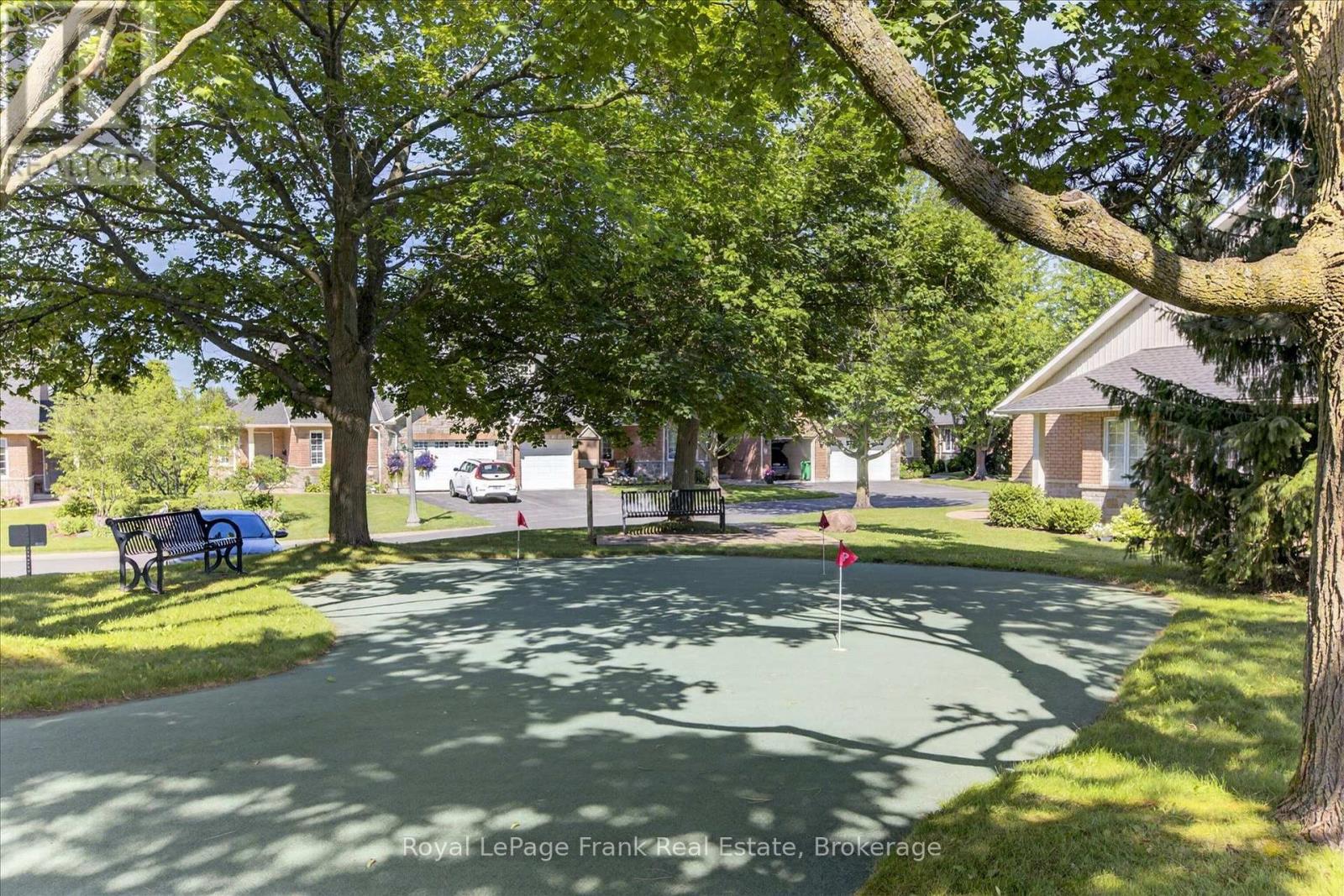 #49 60 VILLAGE CRESCENT - Image 37