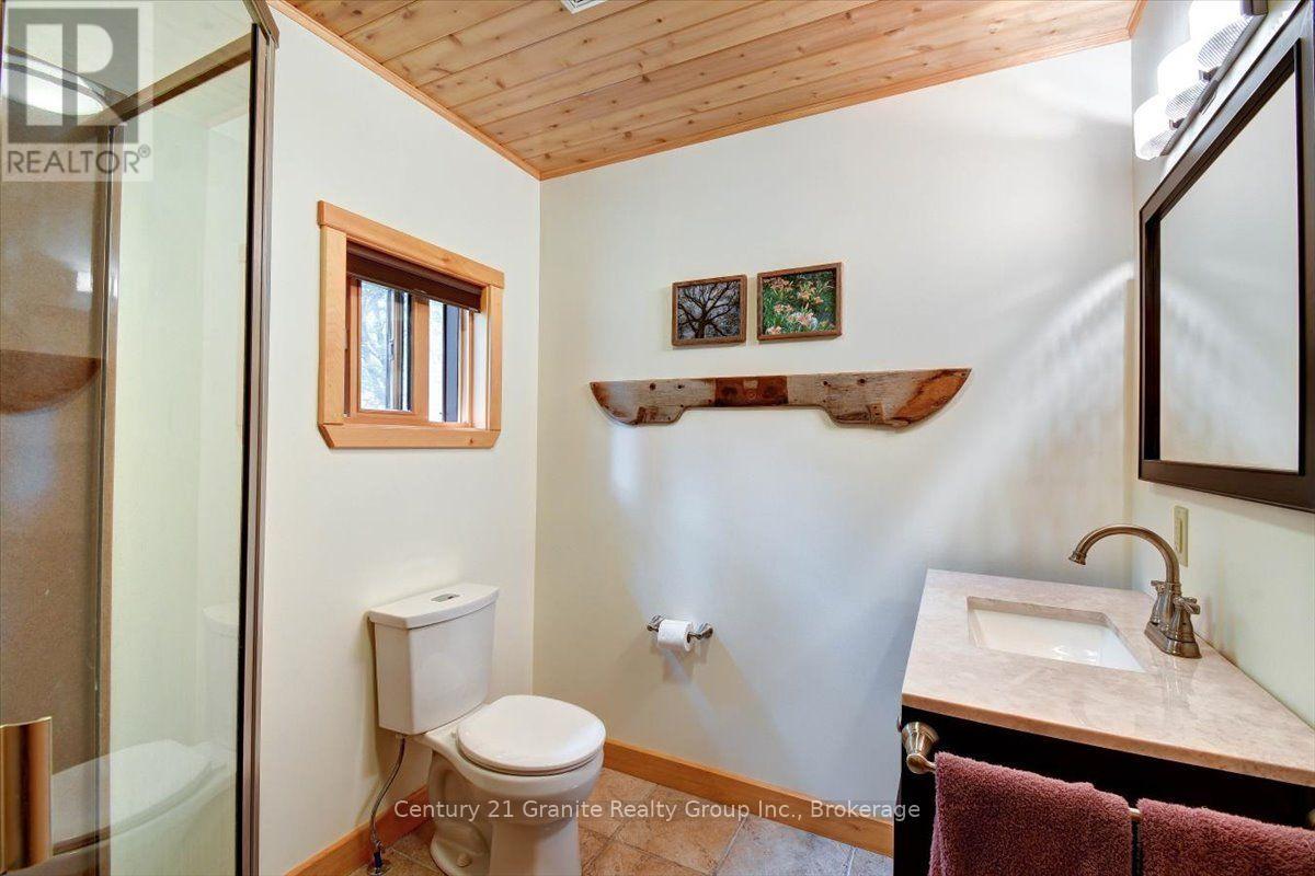 819 TAMARACK ROAD - 16