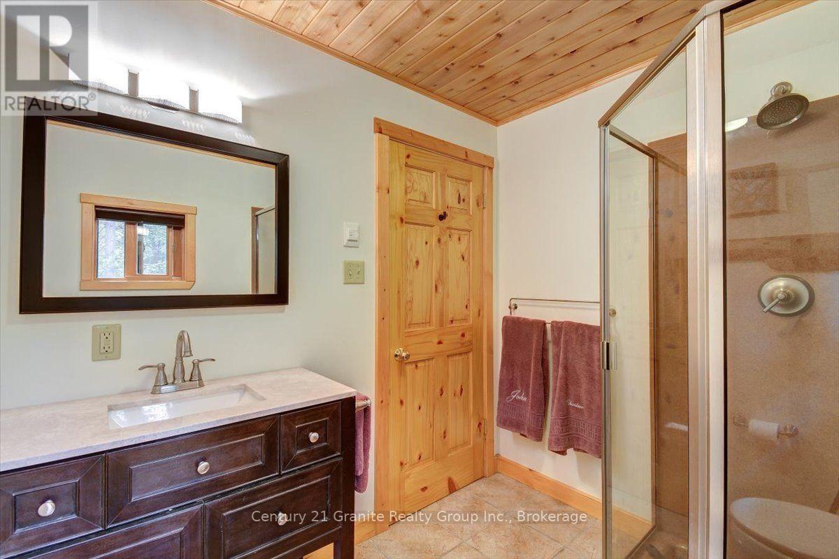 819 TAMARACK ROAD - 17
