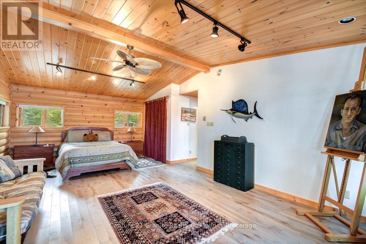 819 TAMARACK ROAD - 18