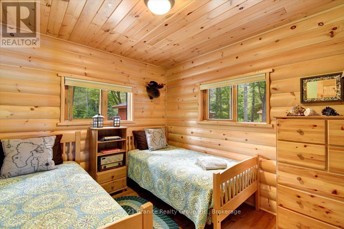 819 TAMARACK ROAD - 26