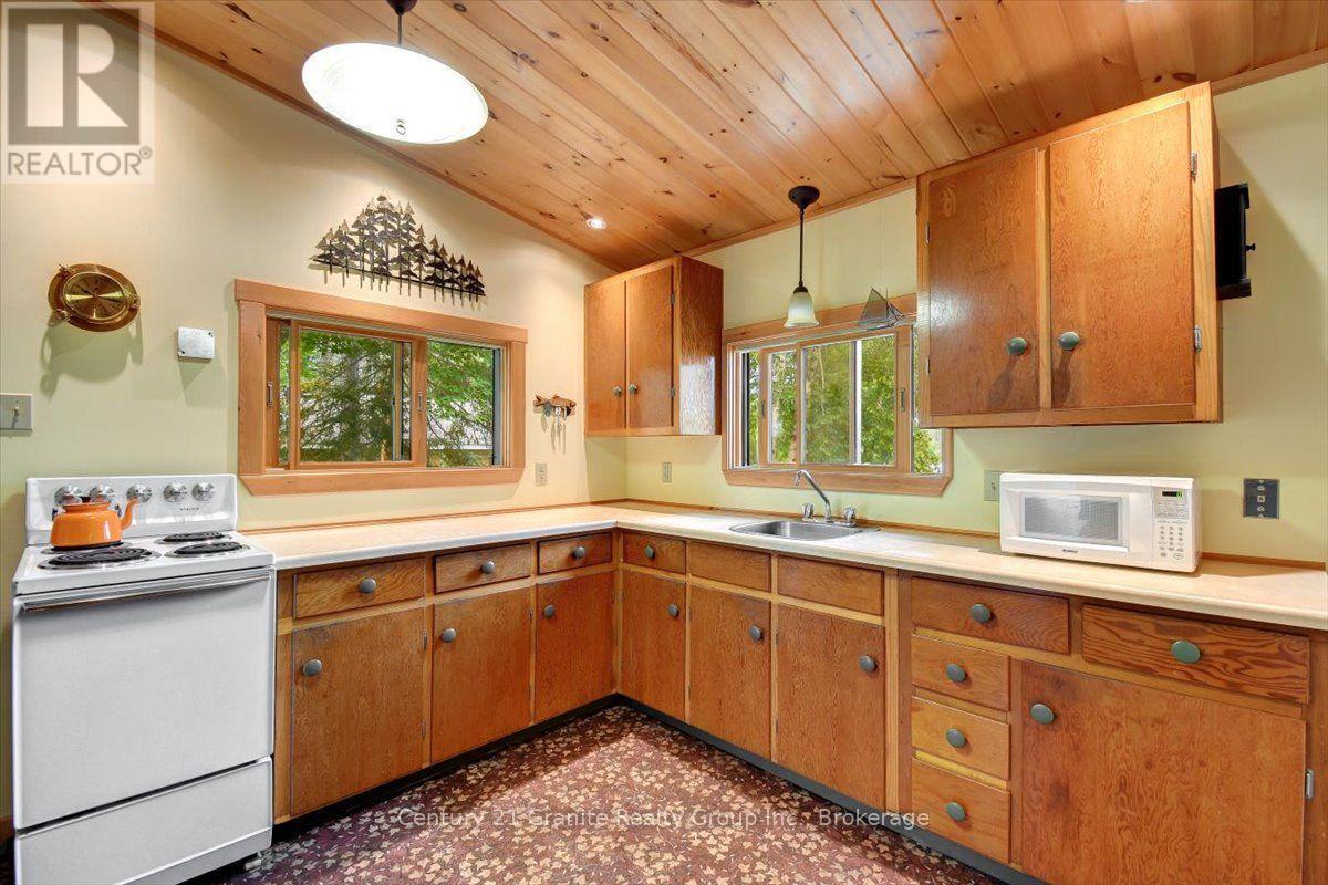 819 TAMARACK ROAD - 6
