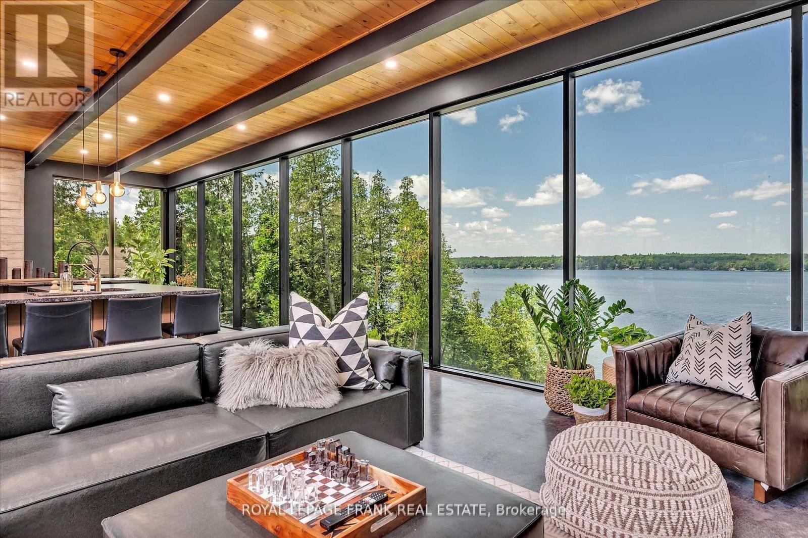 910 BIRCHVIEW ROAD - 16