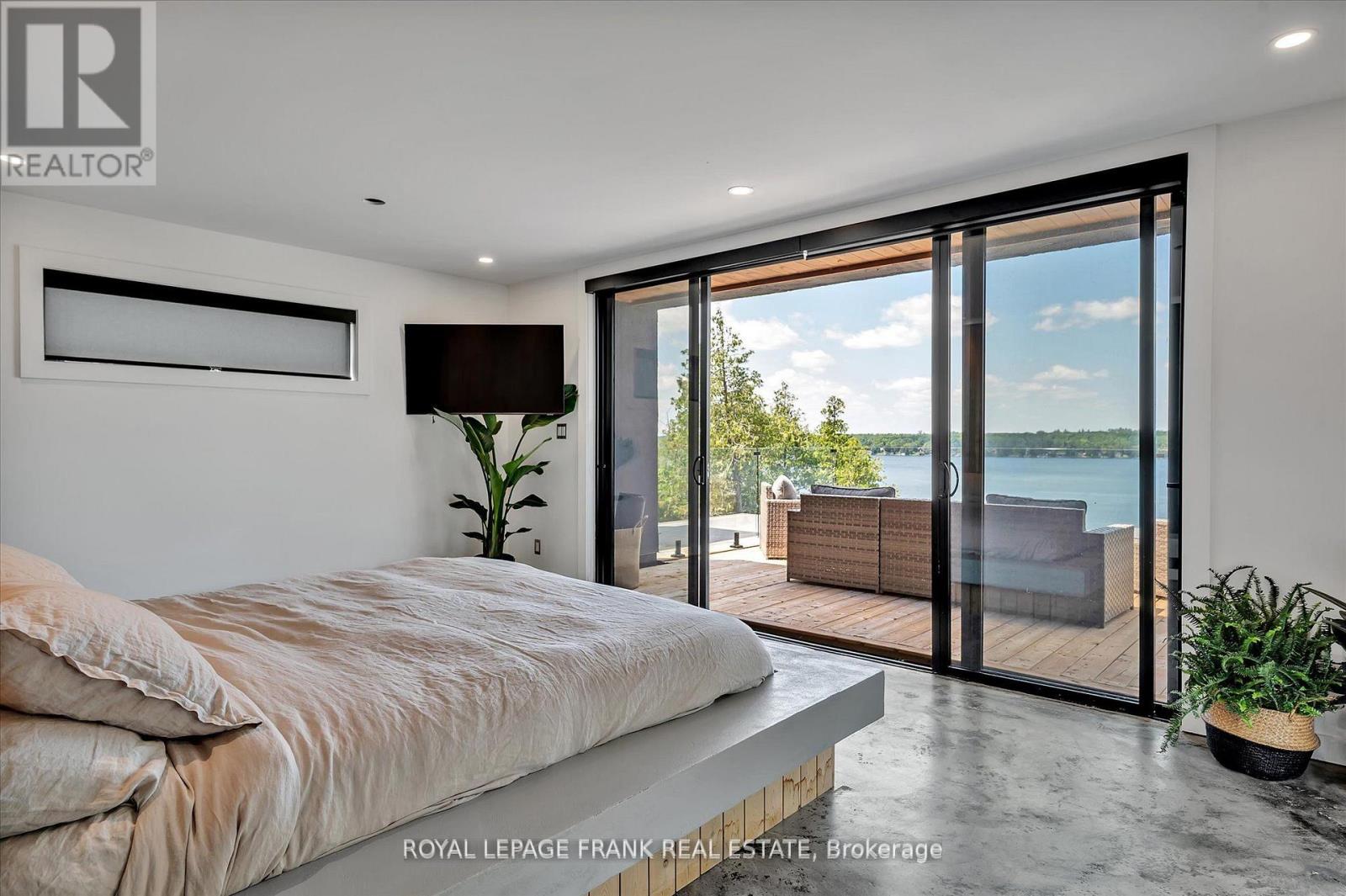 910 BIRCHVIEW ROAD - 20