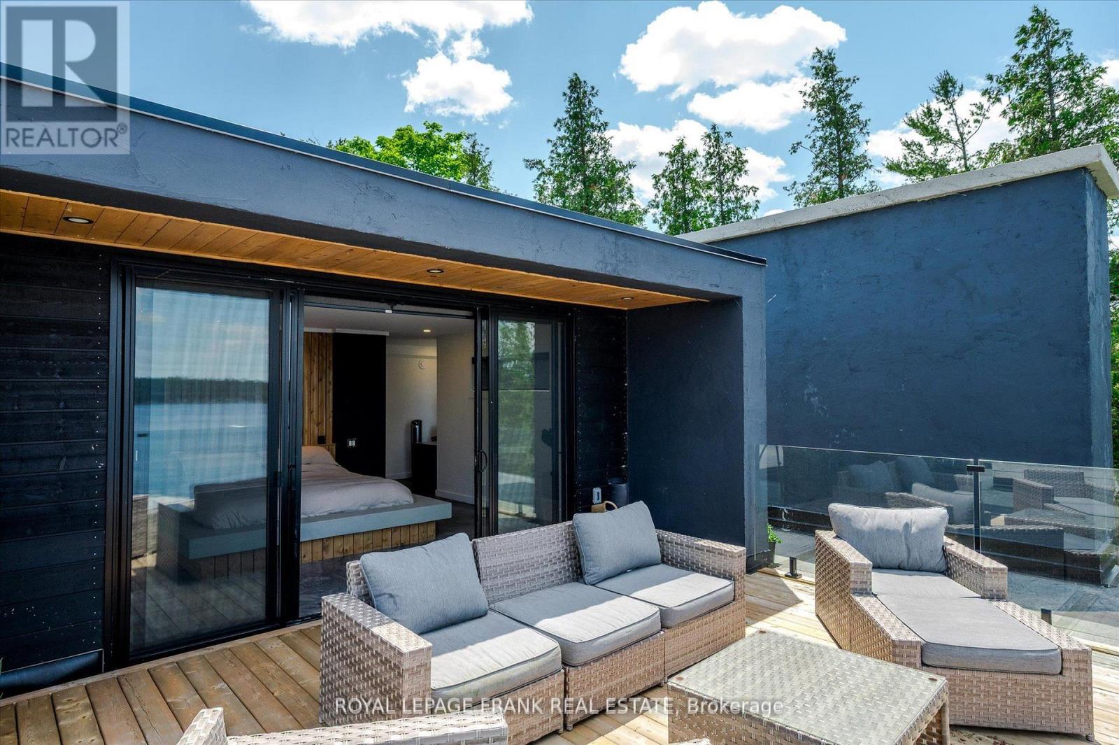 910 BIRCHVIEW ROAD - 23