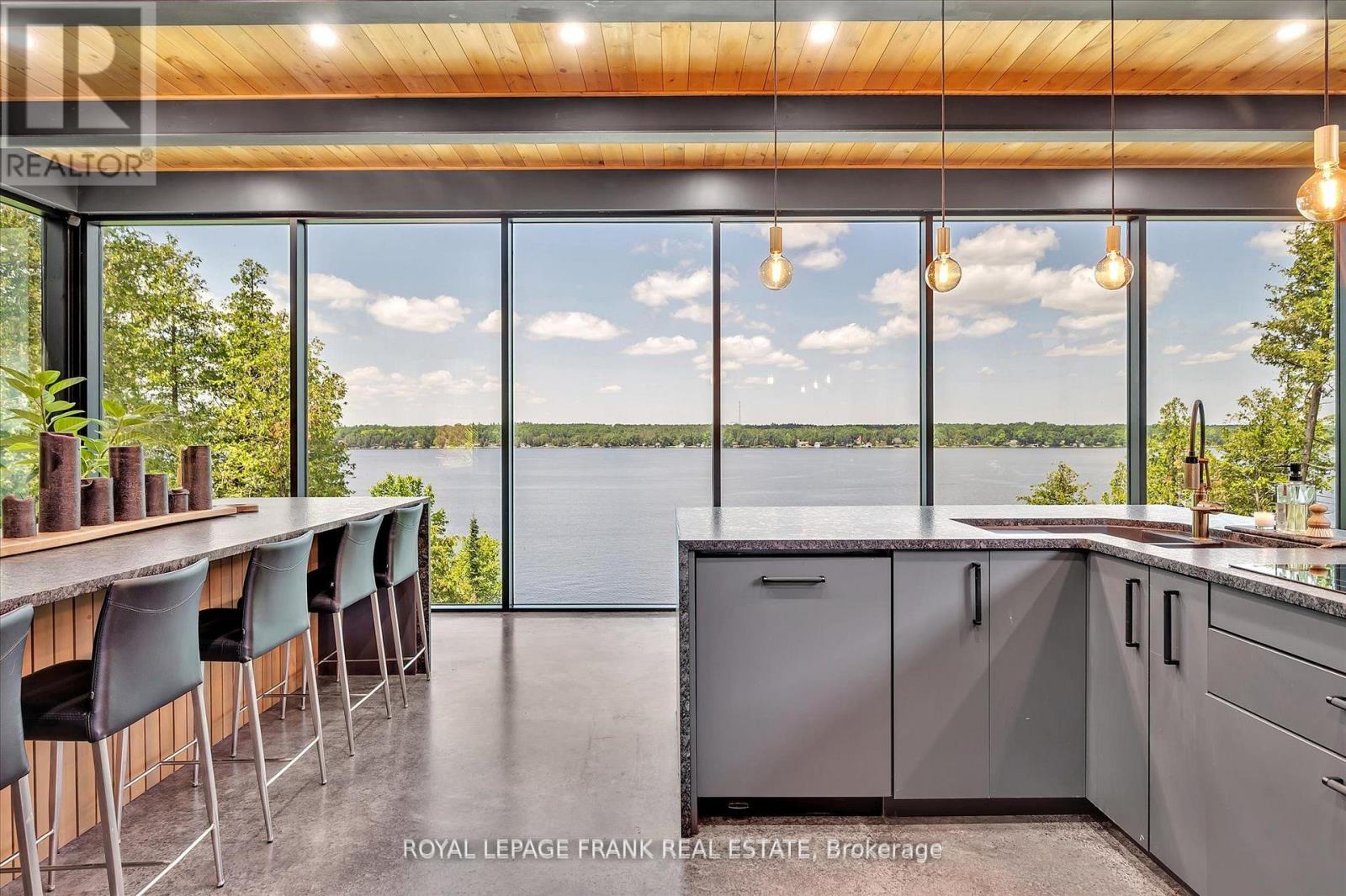 910 BIRCHVIEW ROAD - 8