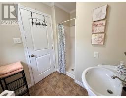 2 Matthews Place thumbnail 33