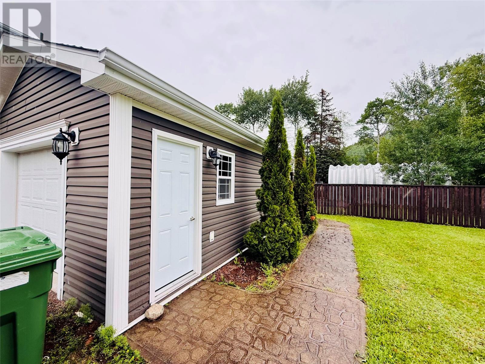2 Matthews Place - Image 50